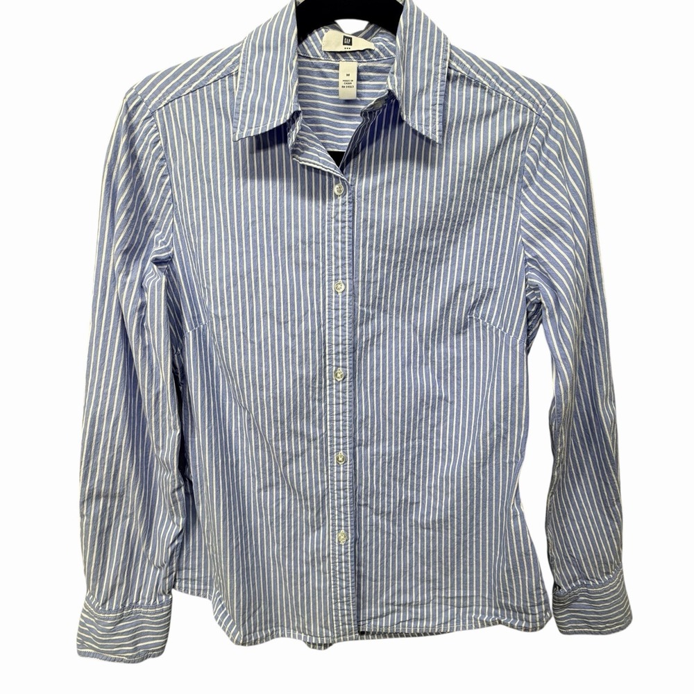 GAP Women's Button Down Shirt Blue White Stripe Long Sleeve Size M Cotton